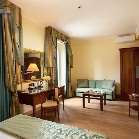 Hotel Residence Verdeborgo 3*