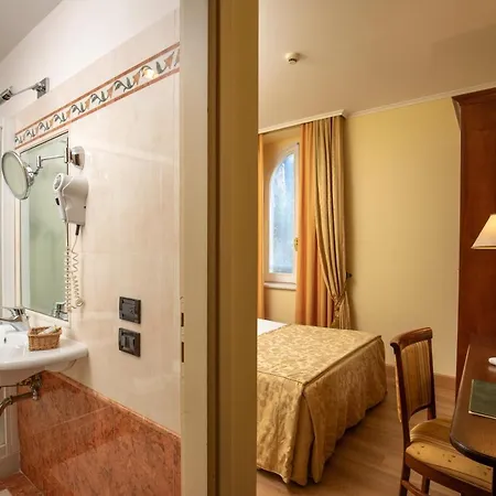 Hotel Verdeborgo
