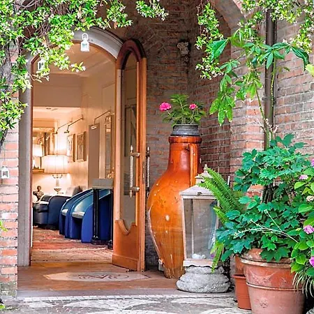 Hotel Verdeborgo Grottaferrata