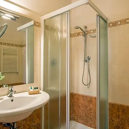 Hotel Verdeborgo