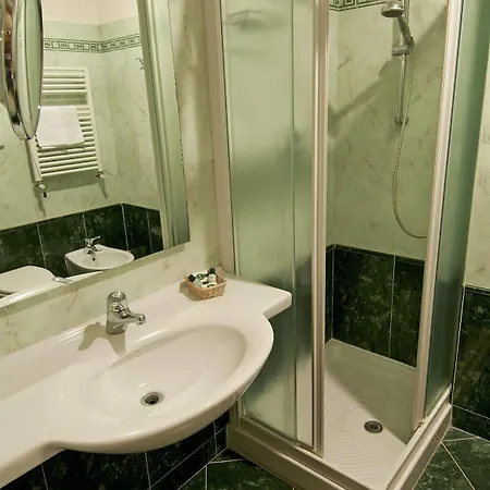 Hotel Verdeborgo Grottaferrata